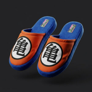 Pantuflas Pixoes Softbaboosh Dragon Ball Kanji Kame color naranja con diseño frontal kanji azul